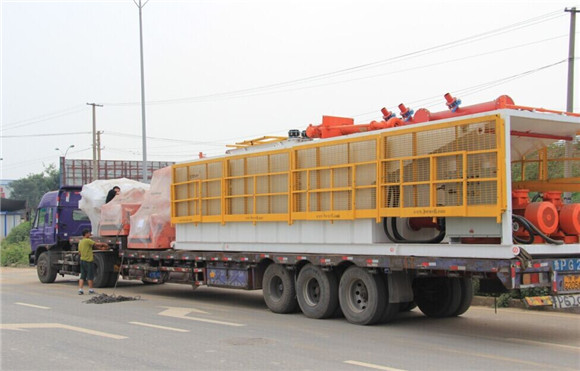 鉆井固控系統(tǒng)振動篩、清潔器等配套設(shè)備