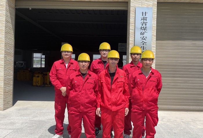 鉆井液服務(wù)團(tuán)隊